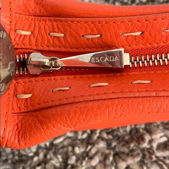 Escada gorgeous orange bag. - Picture 5 of 8